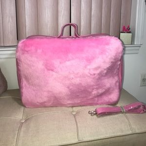 Pink Furry Weekender Bag 🌸